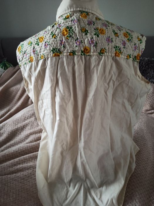 Koszula damska kremowa w kwiaty