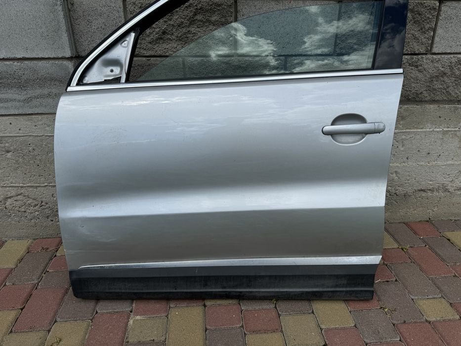 Двері передні ліві і задні VW Tiguan 5N0 2009-2016р.