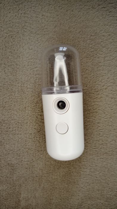 Зволожувач для обличчя