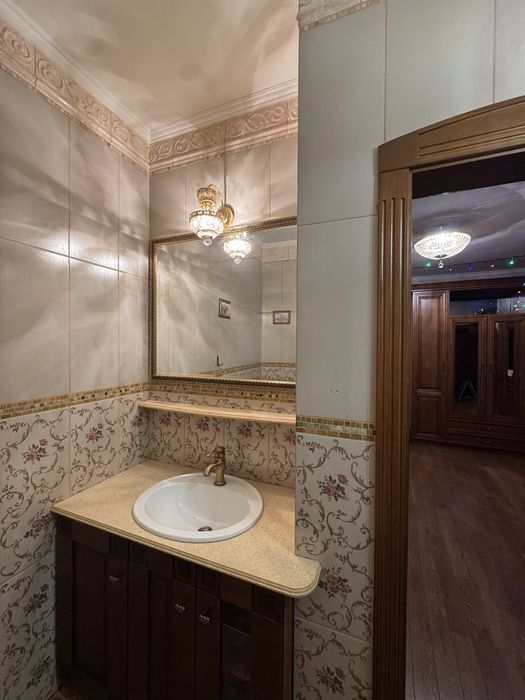 Перша здача ЖК Голосієво вул. Голосіївська 13А чотири кімнати 200м2