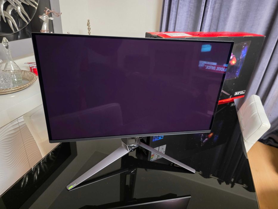 Monitor 4K QD-Oled 27" 240hz ASUS ROG Swift OLED PG27UCDM