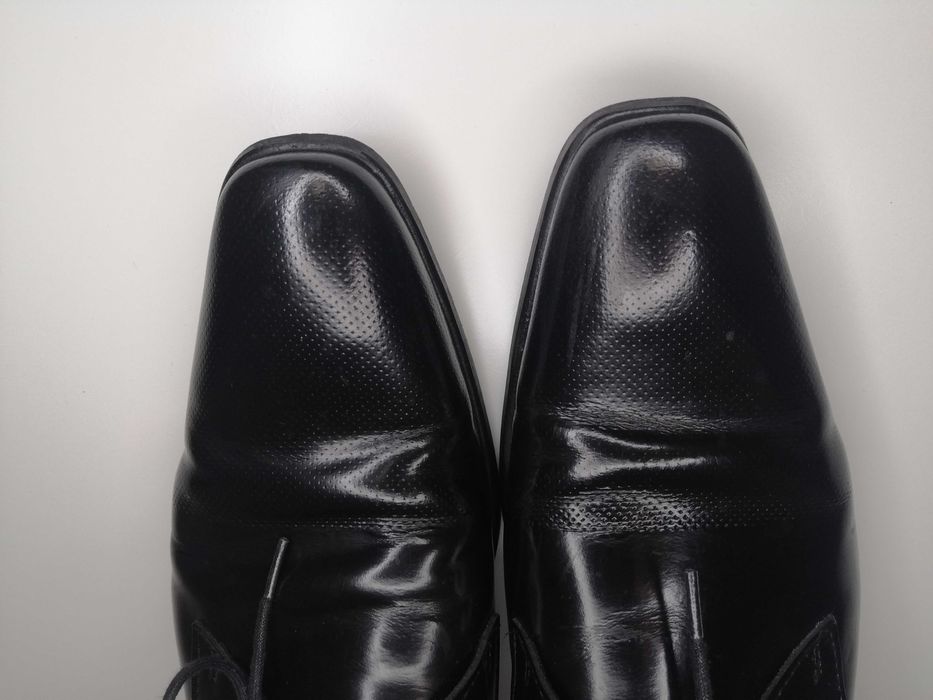 Sapatos polidos preto - Tam 41