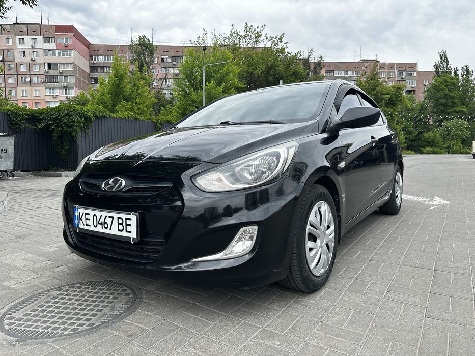Hyundai Accent 2013 газ-бензин