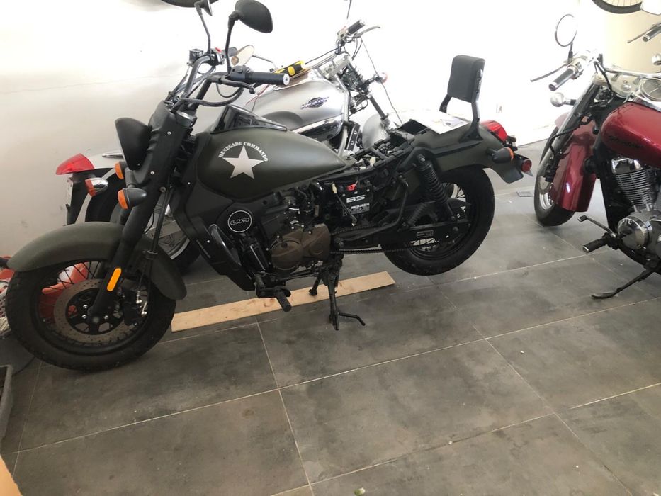 Moto UM Renegade