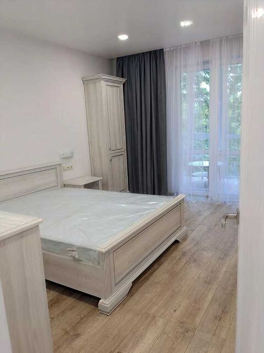 Оренда 1 кімнатна . квартира, Угорська, 700 $