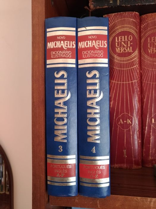 Dicionários ilustrados Michaelis