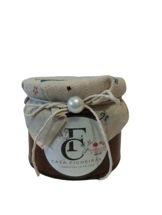 Doce de abóbora com nozes