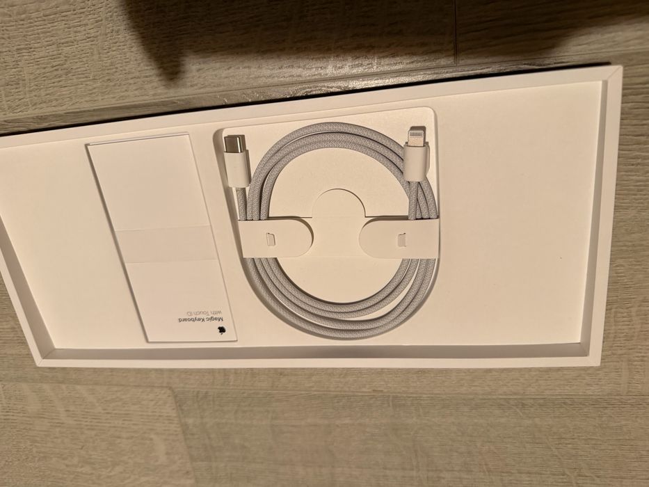 Apple magic keyboard com touchID