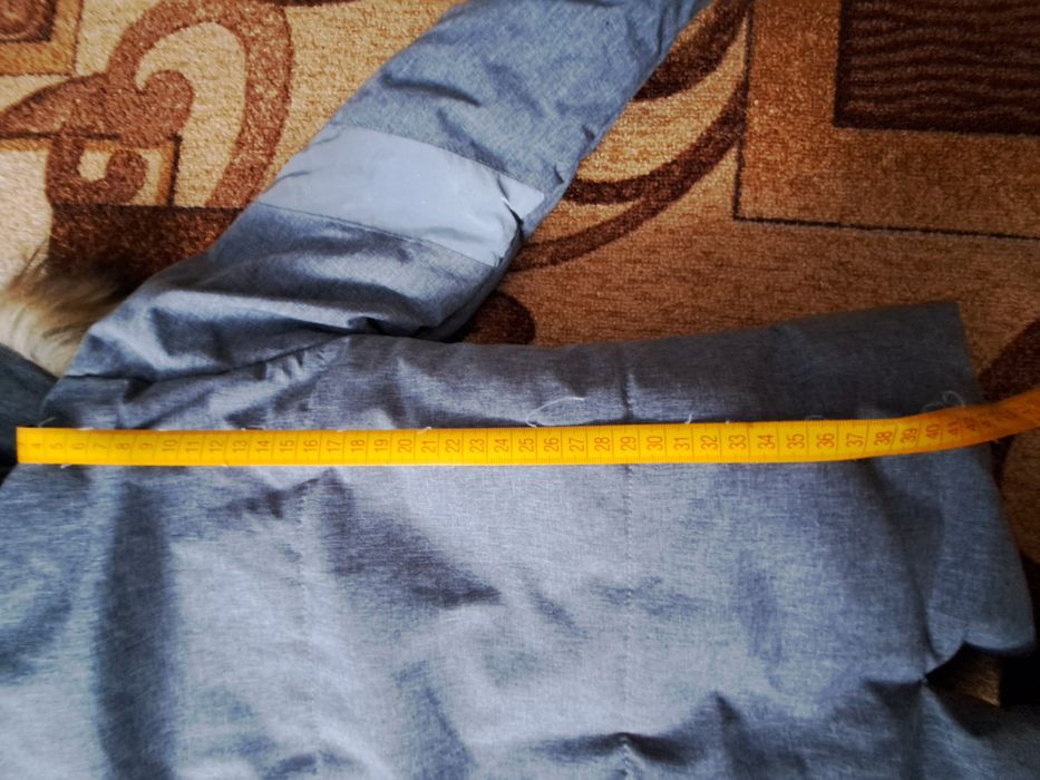 Продаю дитячу зимову куртку