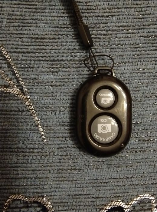 Bezprzewodowy pilot Bluetooth do smartfonów