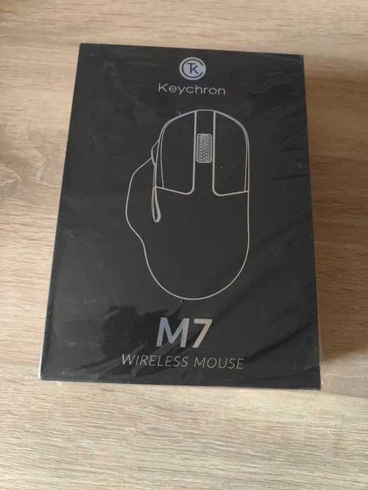 Ергономічна бездротова мишка Keychron M7 Wireless