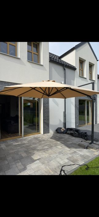 Duży parasol ogrodowy wiszący / boczny (beżowy) – idealny na taras i do ogrodu