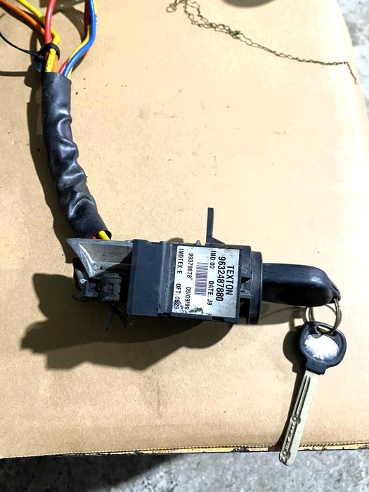 Замок запалювання Peugeot 406 607 з антеною імобілайзер і ключі