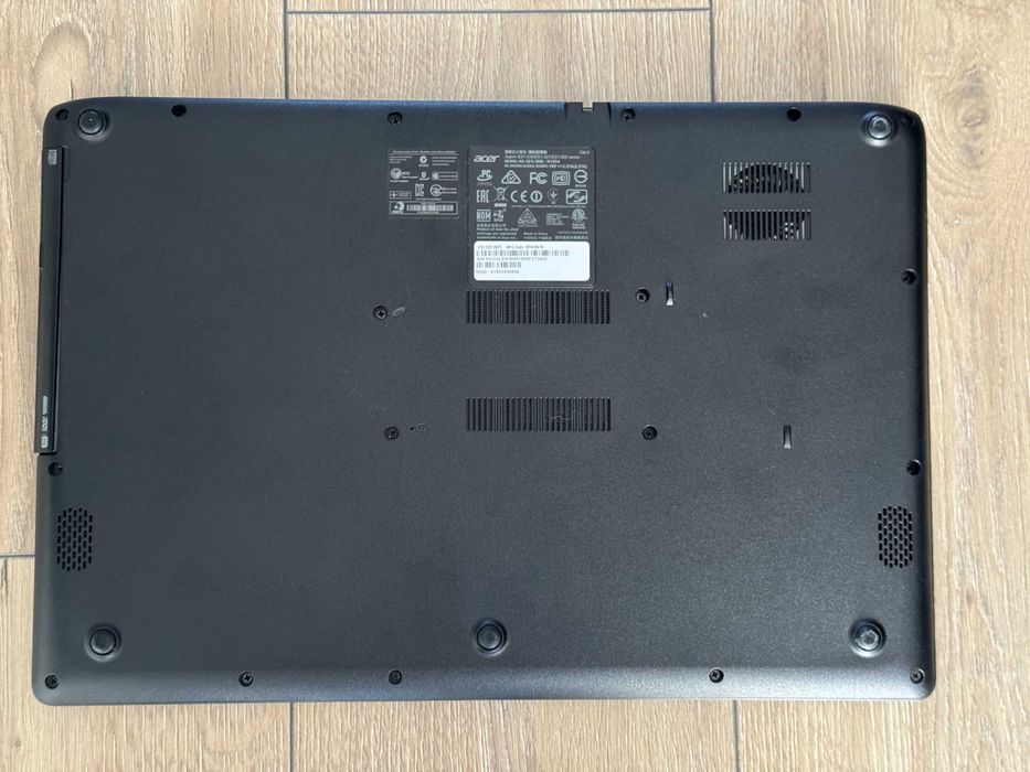 Acer Aspire ES1-522 / Jak NOWY