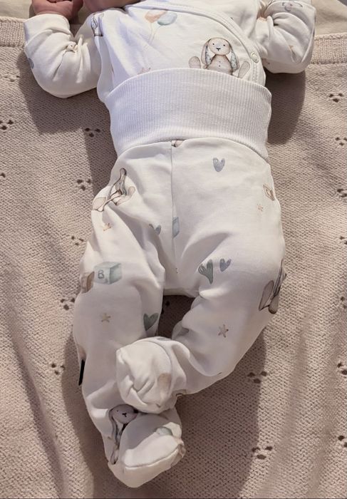 Półśpiochy i body kopertowe niemowlęce kraina zabawek Fabryka Bodziaków