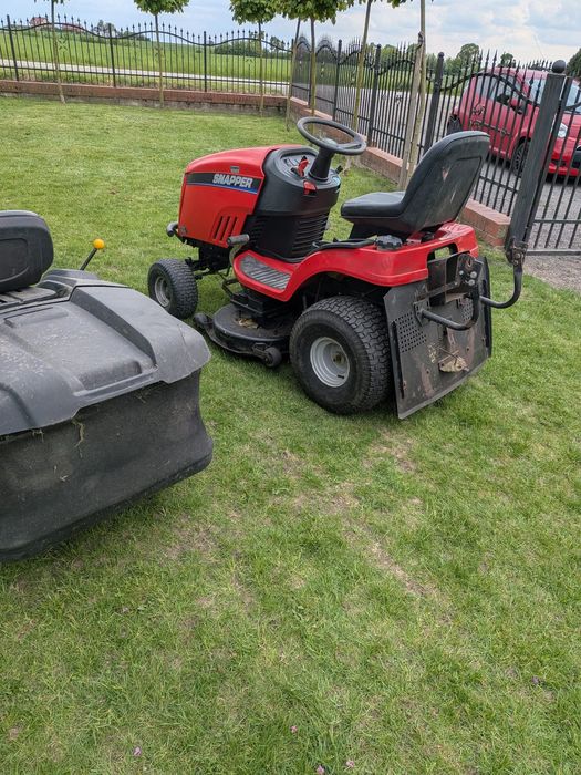 Traktorek kosiarka Snnaper LT200