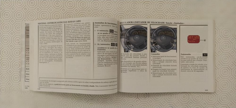 Manual de Utilização e Manutenção Renault Clio
