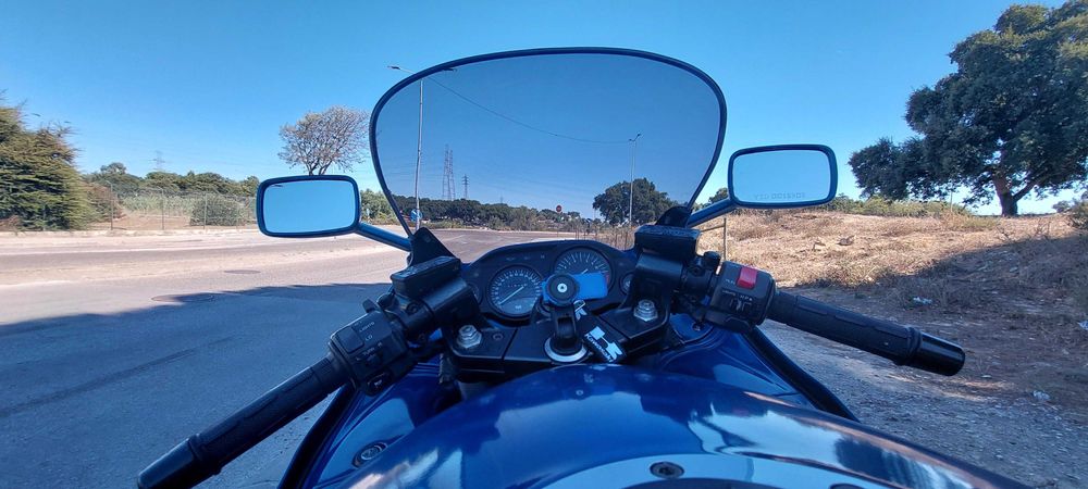 Kawasaki ZZR 1100 impecável com revisão feita