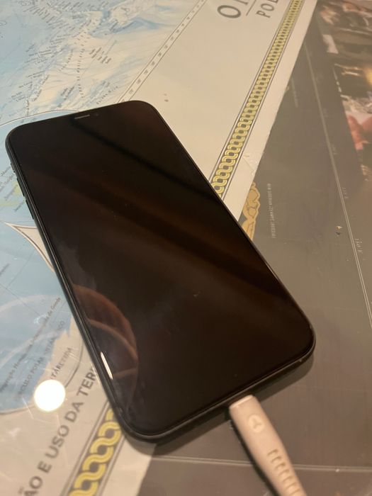iPhone 11 sem garantia