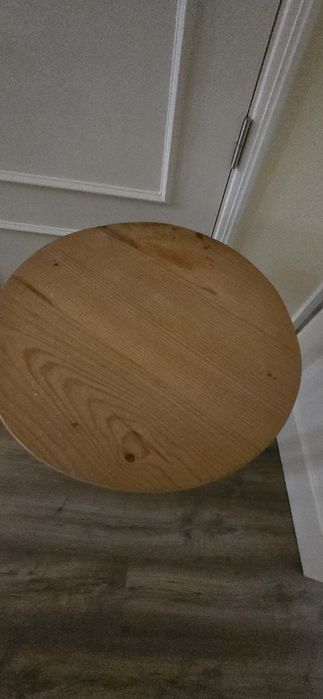 Mesa de apoio em madeira