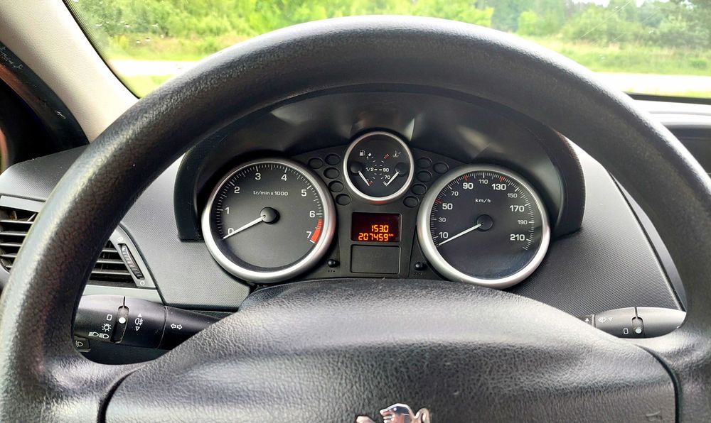 Sprzedam samochód Peugeot 207