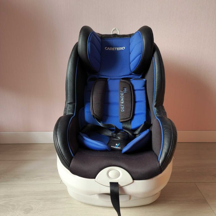 Дитяче автокрісло Caretero Defender Plus Isofix (0-18кг)