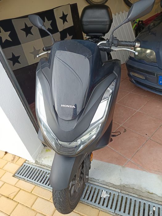 PCX 125 de 2022 com pouco uso