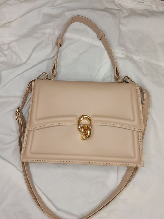 жіноча сумка беж