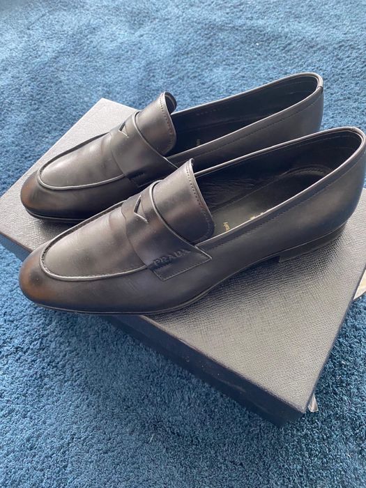 Sapatos Prada Pretos