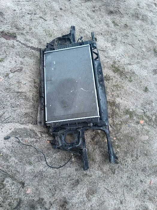pas przód przedni audi a4 b6 2,5 tdi v6 chłodnice chłodnica