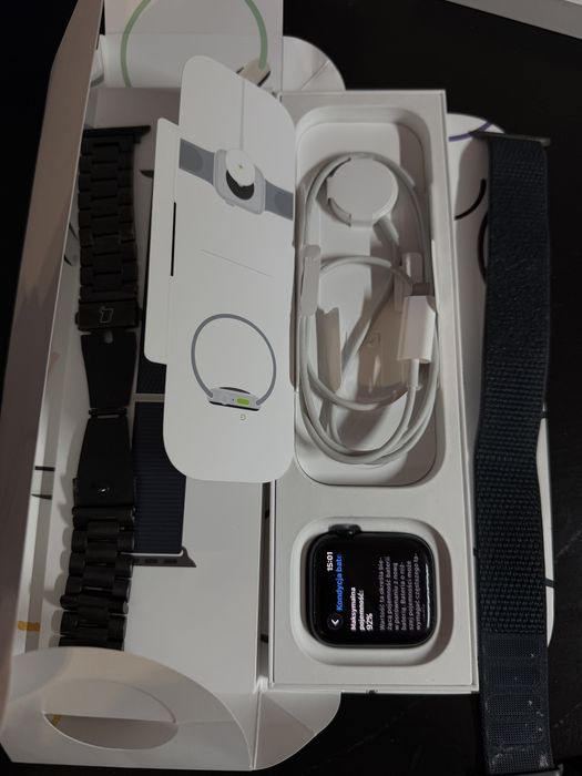 Apple Watch SE (2. gen.) 44 mm GPS – bardzo dobry stan
