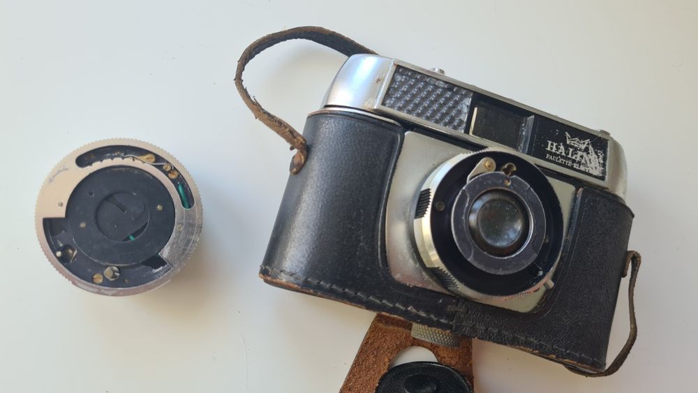 Maquina fotografica  vintage Halina paulette