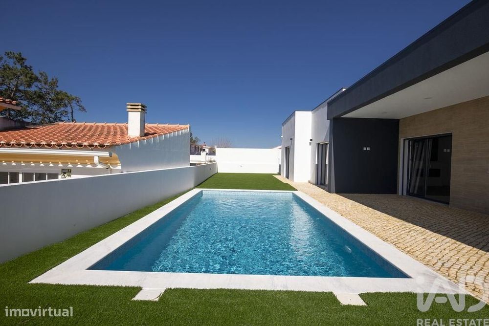 Casa / Villa T4 em Azeitão (São Lourenço e São Simão) de 207,00 m2
