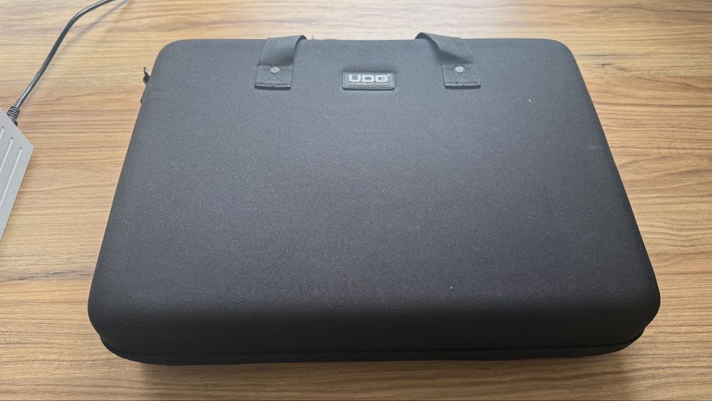 Akai Live 2 - Jak Nowe - Gwarancja - UDG Case i second skin w cenie