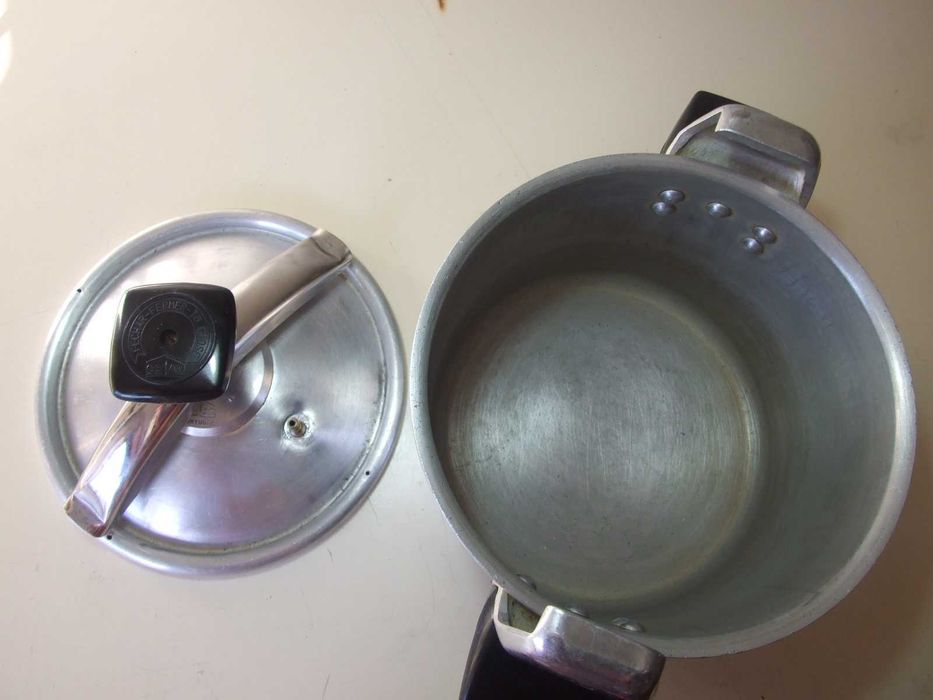 CELAR Pressure Cooker - 6 Liters423972268368220161