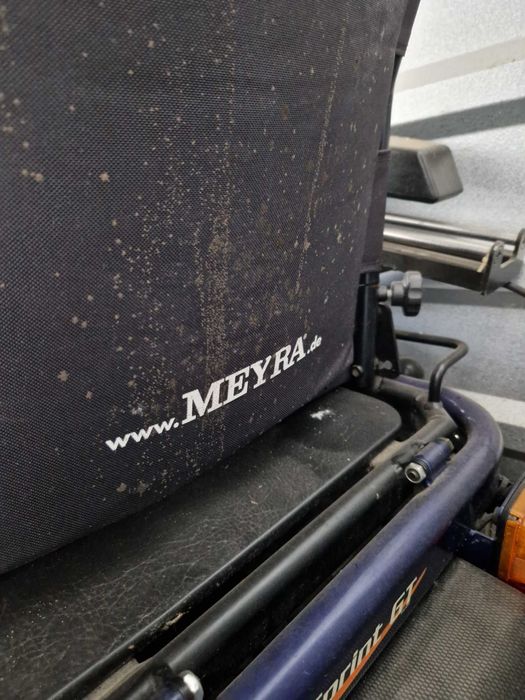 Wózek inwalidzki elektryczny Meyra siedzisko 48 cm -35