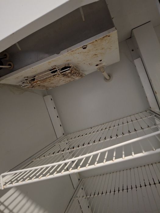 Холодильний шкаф