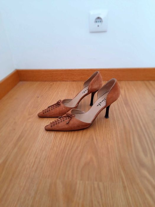 Sapato scarpin camel