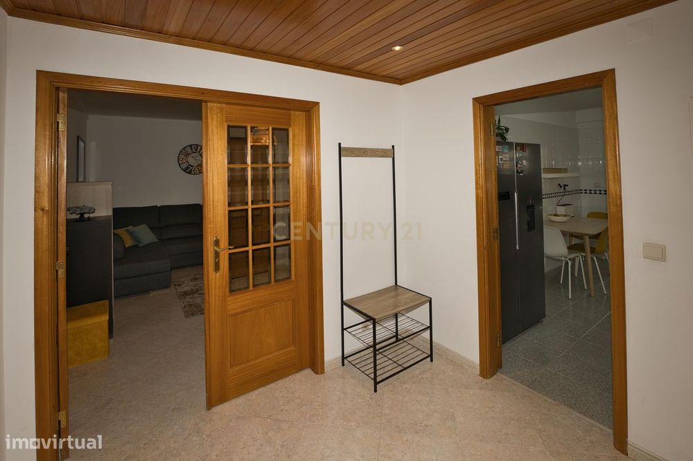 Apartamento T3 com garagem em box e Wallbox | São Domingos de Rana, Ca