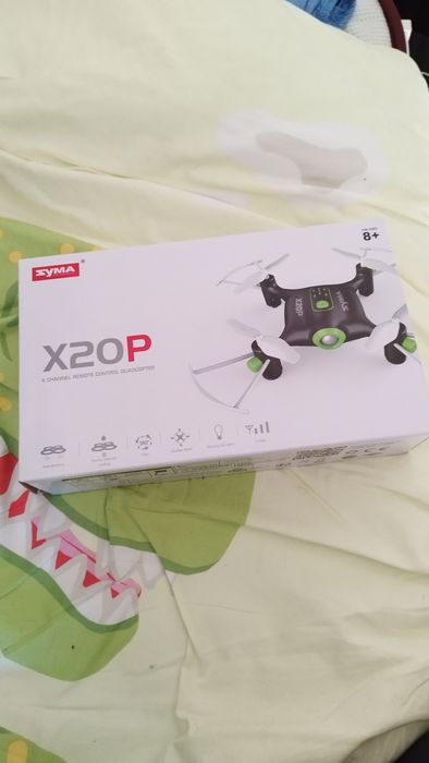 Drone with New Remote Controller445080475995351040