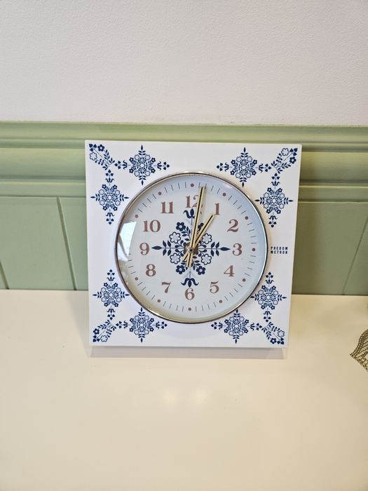 Zegar stary Retro Predom-Metron Toruń PRL we wzorki styl Bolesławiec