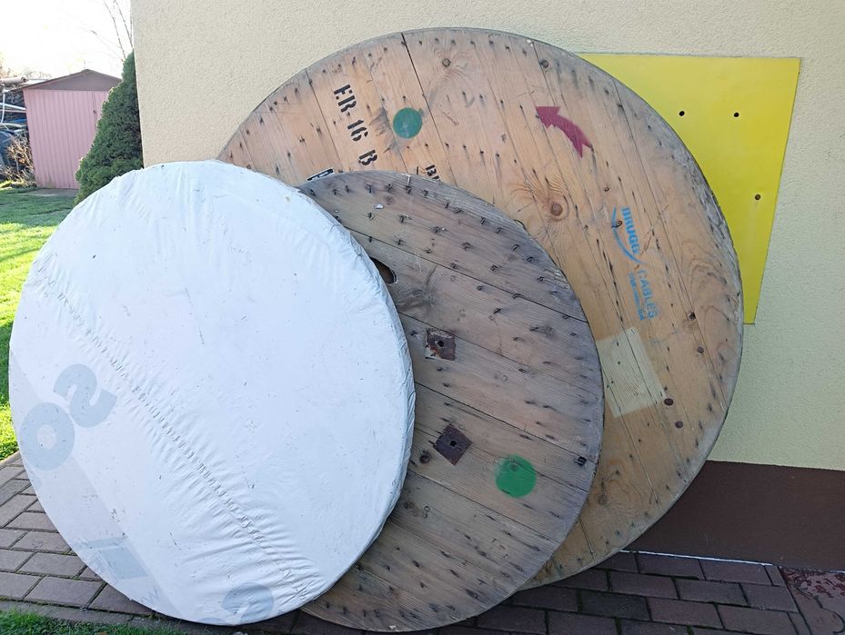 3 Koła drewniane  na stół  do altany