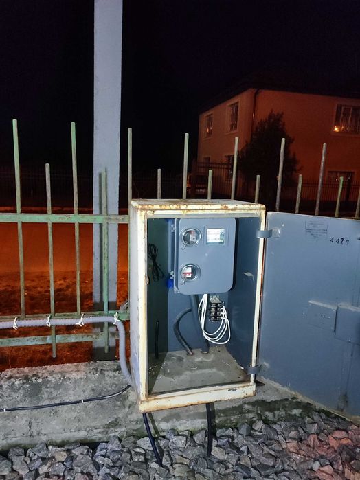 Продам сеїф, електро шафу