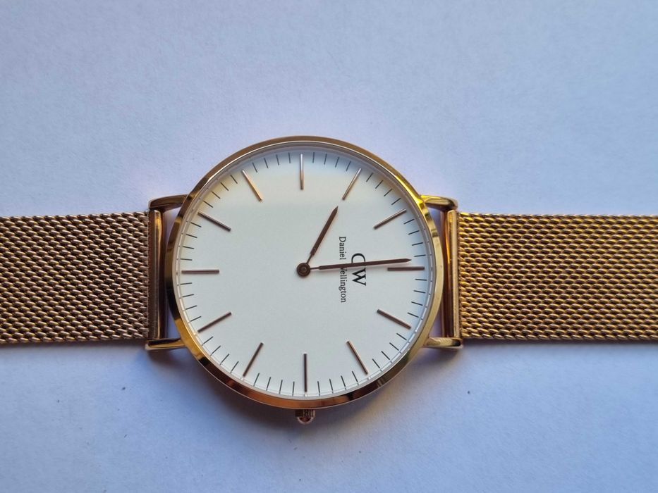 Zegarek damski Daniel Welllington .Różowe złoto