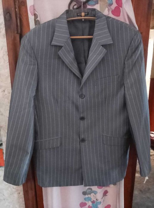 Чоловічий костюм Stftung 48 розмір