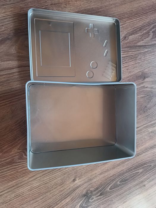 Pudełko, puszka metalowa GameBoy