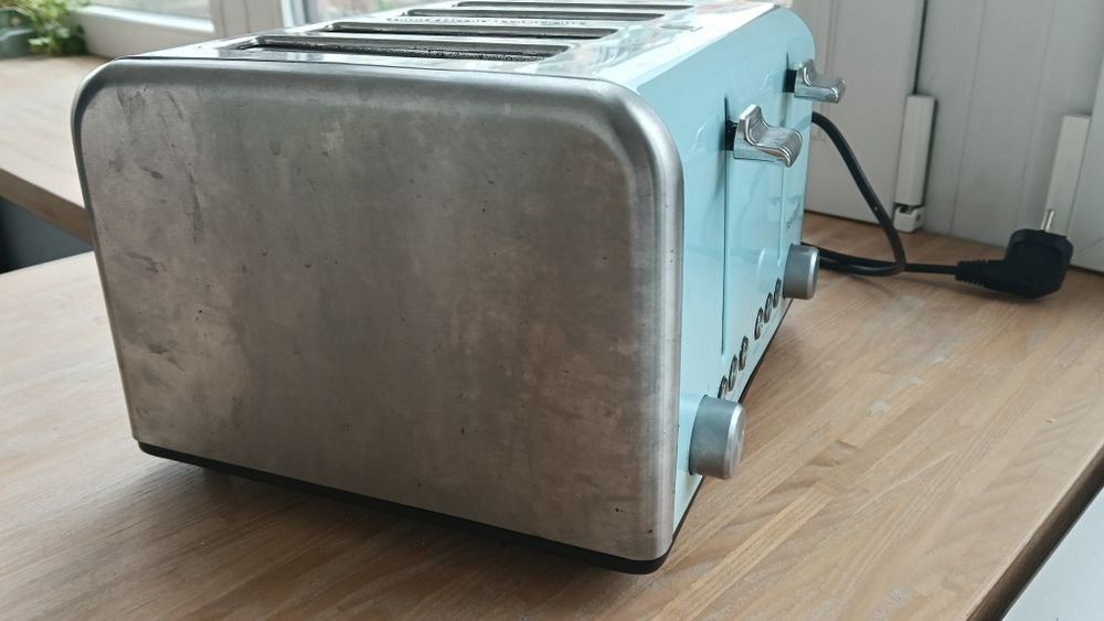 Torradeira 4 ranhuras Neutech – só funciona o lado direito