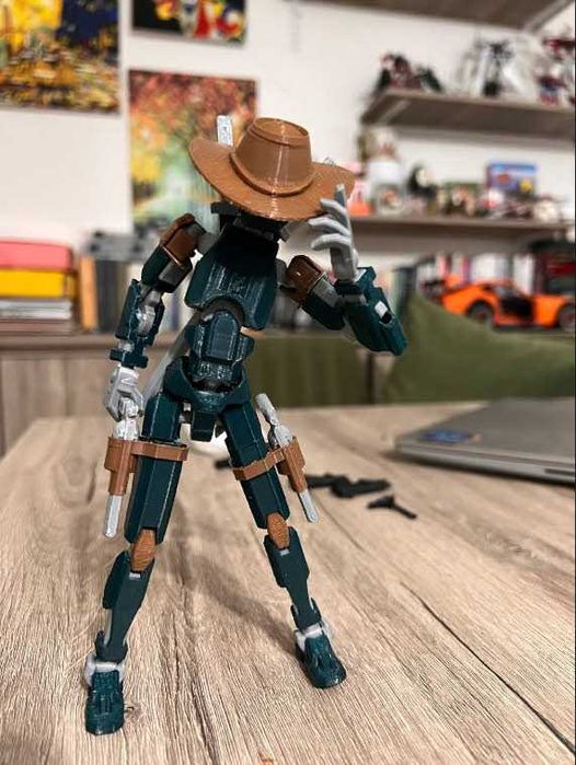 Dummy 13 робот Lucky 13 "Дикий запад, ковбой" в шляпе с револьверами