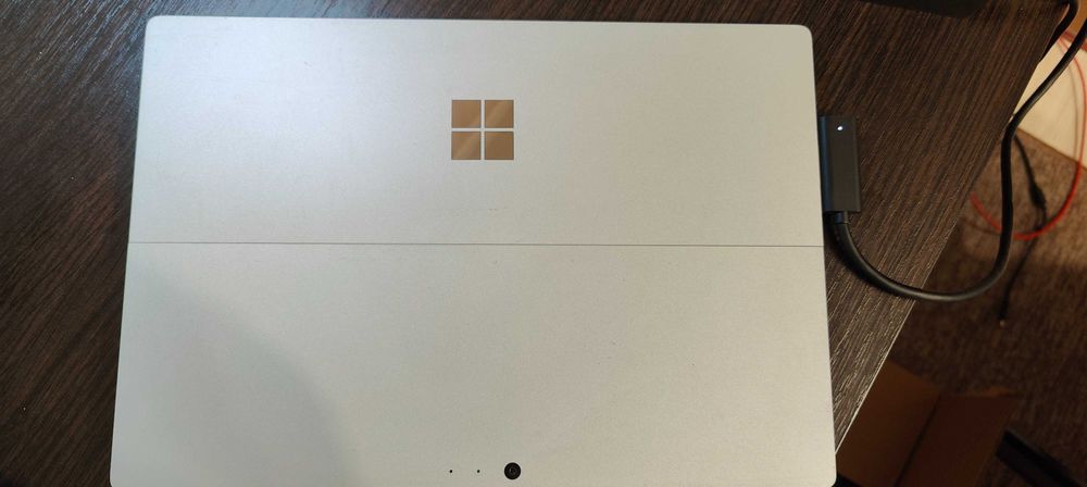 Microsoft Surface Pro 4 1724 i5 6300U 4GB 128GB