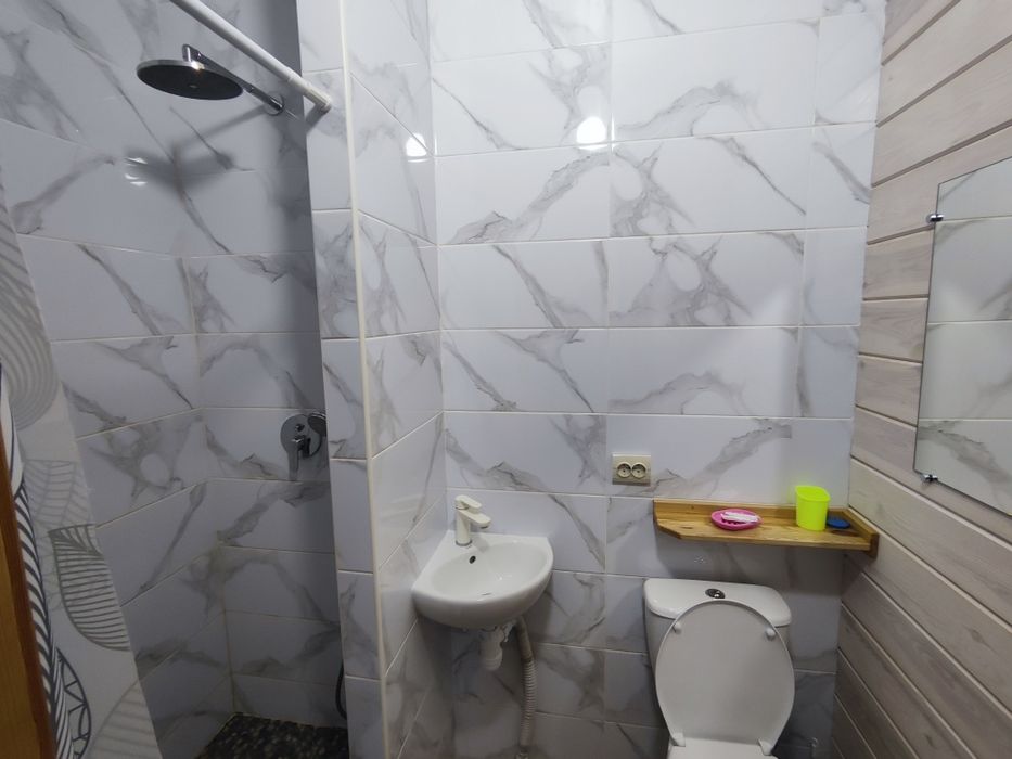 Будинок в Карпатах біля Буковелю. Яблуниця. Продаж дуплекса 2 в 1